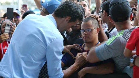 盛夏足球夜：拜仁与皇马的激情碰撞