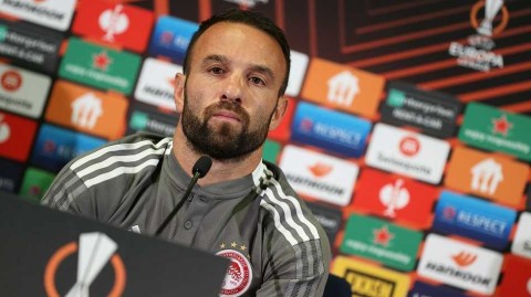 欧联杯激战前夜：瓦尔布埃纳随主帅出席发布会，奥林匹亚科斯客场挑战费内巴切