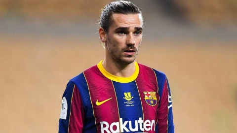 梅开二度难救主 格列兹曼怒斥巴萨防线“安静如鸡”引爆更衣室