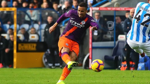 蓝月亮的百球里程碑：客场完胜哈镇，瓜帅 orchestra 奏响华丽乐章