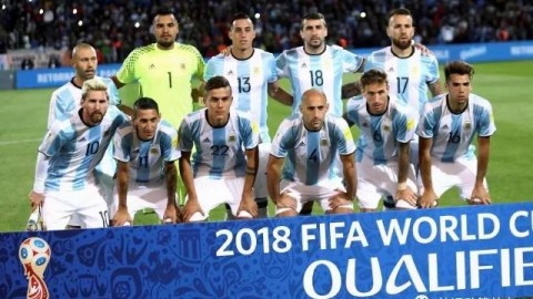 世预赛3-0完胜锁世界杯门票！哥伦比亚主场碾压玻利维亚，J罗独造2球率队重返大赛舞台