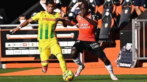 布拉斯与班巴终场前联手发威，南特客场掀翻洛里昂