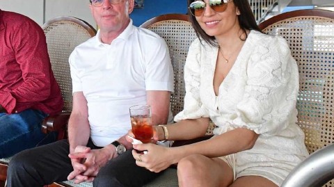 六旬红魔教头加勒比海的板球假期与争议漩涡