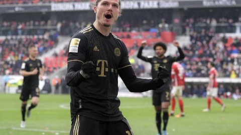 格雷茨卡复出建功格纳布里闪耀 拜仁客场四球大胜弗赖堡