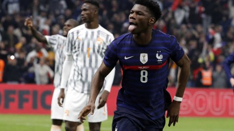 法兰西绿茵场逆转绝杀 高卢雄鸡鏖战象牙海岸