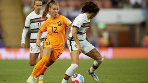 橙色军团激战伊比利亚 范德东克世界波定乾坤