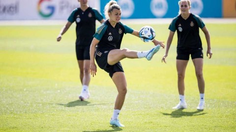 德国女足世界杯前最后集训备战黑措根奥拉赫基地的训练瞬间