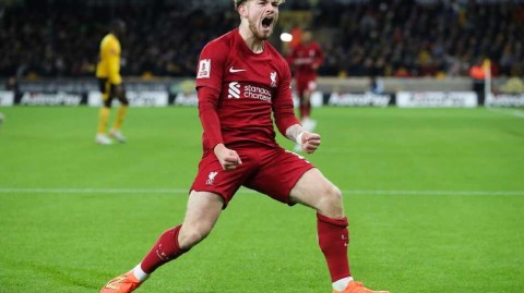 狼队主场力战强敌不敌利物浦 埃利奥特世界波闪耀足总杯