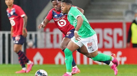 法甲天王山之战里的寂静之声：里尔被圣埃蒂安逼平，冠军悬念在最后时刻被点燃