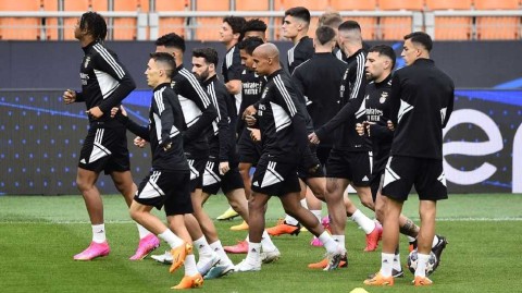 本菲卡决战前夕的米兰训练图记