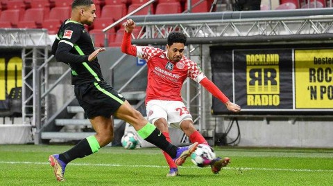 德甲第17轮：狼堡客场擒美因茨，韦格霍斯特延续神勇