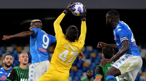 蓝黑风暴席卷马拉多纳球场，萨索洛客场完胜那不勒斯