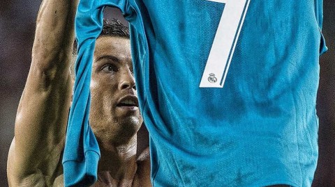 绝代双骄的诺坎普宣言：那一次价值黄牌的脱衣庆祝，为何让全世界热血沸腾