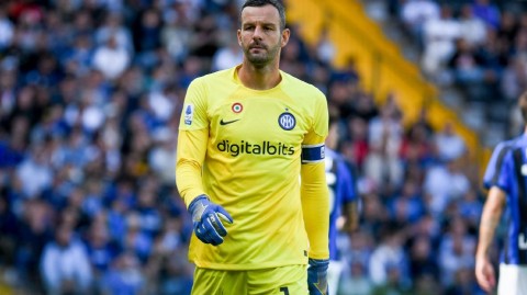 蓝黑传奇挥手作别 十一年守护铸就丰碑