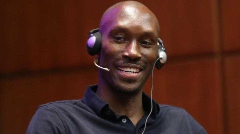 登巴-巴伊斯坦布尔论道，从“野牛”到传奇的足球人生