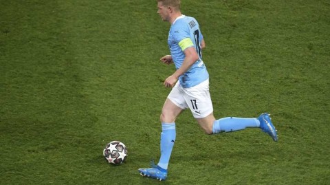 德布劳内：荣耀蝉联，中场大师的黄金时代