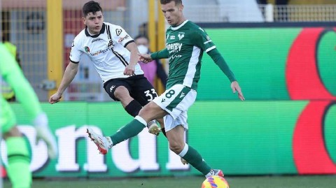 亚平宁冷夜战歌：维罗纳客场逆转斯佩齐亚的战术博弈