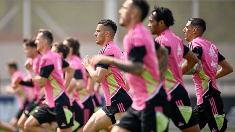 斑马军团决战前夜：训练场的汗水与信念