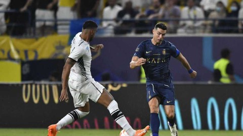 利雅得胜利主场大捷 C罗闪耀点球梅开二度