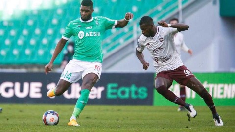 法甲焦点：圣埃蒂安主场幸运取胜，梅斯造乌龙遗憾告负