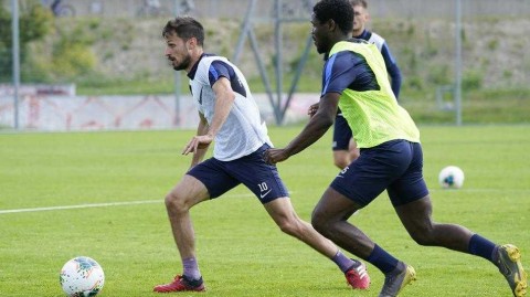 疫情下的足球之夏：苏黎世俱乐部的孤独备战与重启希望