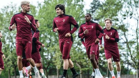 米兰内洛的备战号角：红黑军团冲刺赛季收官之战