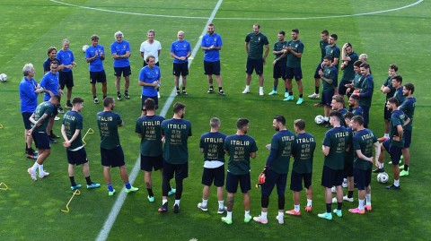 蓝衣军团蓄势待发：意大利开启欧洲杯最后冲刺