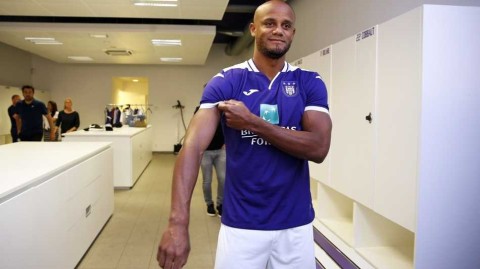 曼城队魂荣归故里：孔帕尼以球员兼教练身份重返安德莱赫特