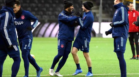 瑞士雪山下的枪炮与玫瑰：阿贾克斯欧联杯淘汰赛前最后一练