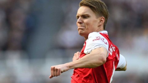 枪手客场力克喜鹊 北伦敦军团重燃争冠希望