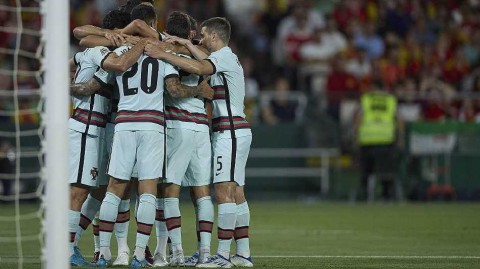 伊比利亚双雄激战欧国联 莫拉塔破门C罗替补登场