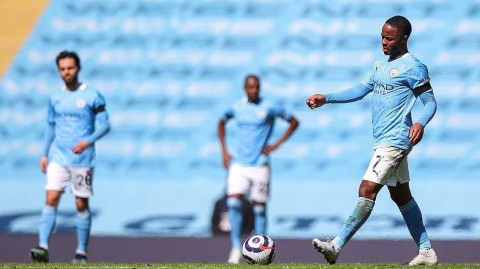 伊蒂哈德奇迹夜：十人利兹联补时绝杀，终结曼城连胜脚步