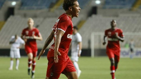 塞浦路斯之夜：奥莫尼亚爆冷掀翻安特卫普的进球盛宴