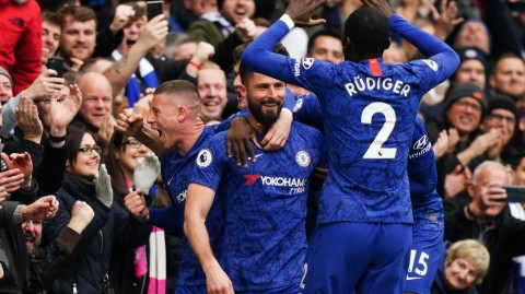 蓝军狂飙，师徒对决中的一场璀璨胜利：切尔西主场四球横扫埃弗顿