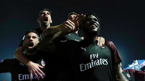 凯西天神下凡传射加点杀，红黑军团悲喜交加落幕