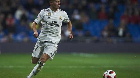 伯纳乌的璀璨一夜：拉莫斯百球里程碑，新星闪耀国王杯