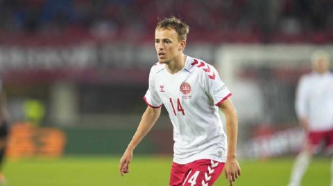 布伦特福德喜迎丹麦新星达姆斯高开启英超新征程