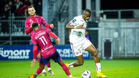 冬夜点射破僵局 十人克莱蒙主场憾负里尔