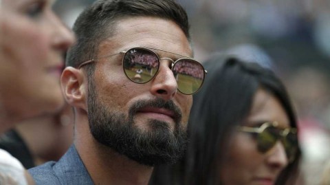 法兰西锋霸现身全英俱乐部，吉鲁看台见证温网经典对决