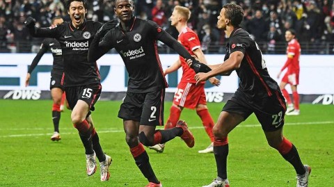 德甲赛场读秒绝杀好戏 法兰克福主场擒柏林联合迎首胜