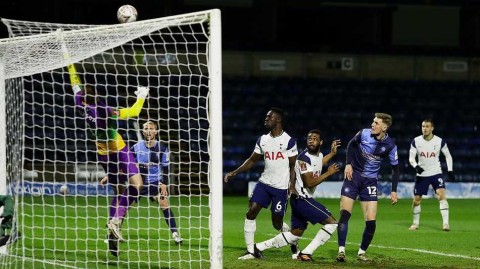 亚當斯公园的逆转之夜：贝尔回归点燃热刺，替补三将导演神奇四分钟