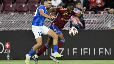 欧冠烽火夜：塞尔维特主场鏖战亨克记