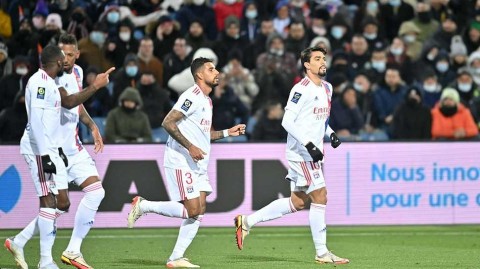 帕奎塔一击制胜，里昂客场险胜蒙彼利埃