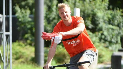 夏练三伏：法兰克福全队上阵，新赛季前最后冲刺