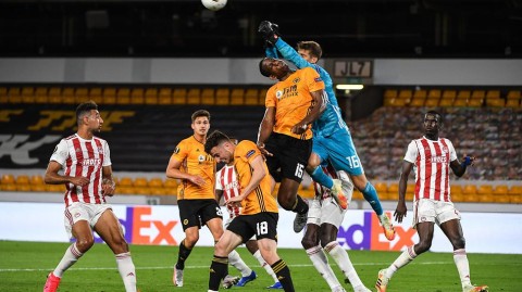 莫利纽克斯的午夜狼嚎：希门尼斯点射破局，狼队时隔半世纪再进一步