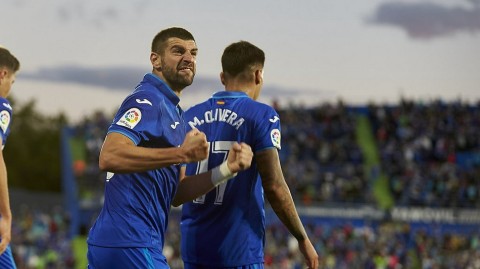 苏亚雷斯梅开二度献绝杀，马德里竞技客场逆转赫塔菲