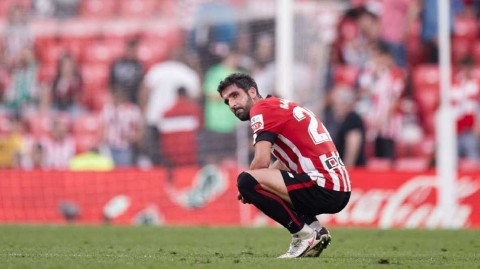 绿条纹奇迹：毕尔巴鄂竞技主场遭埃尔切补时绝杀