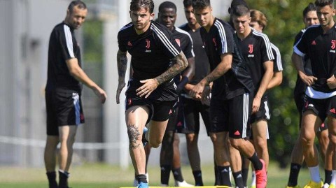 斑马军团未来之星的汗水与梦想：二〇二〇年初夏尤文图斯U廿三青年队备战全景纪实