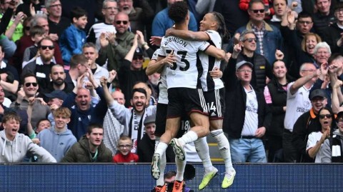 富勒姆主场力克利兹联保级大战硝烟四起