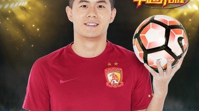 主场一球擒敌！拉唐头球定乾坤，申花雨中1-0力克海港赢下德比